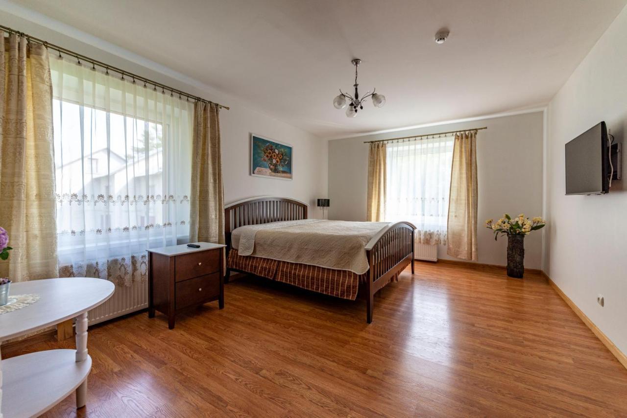 Hotel Smiltele Palanga Esterno foto