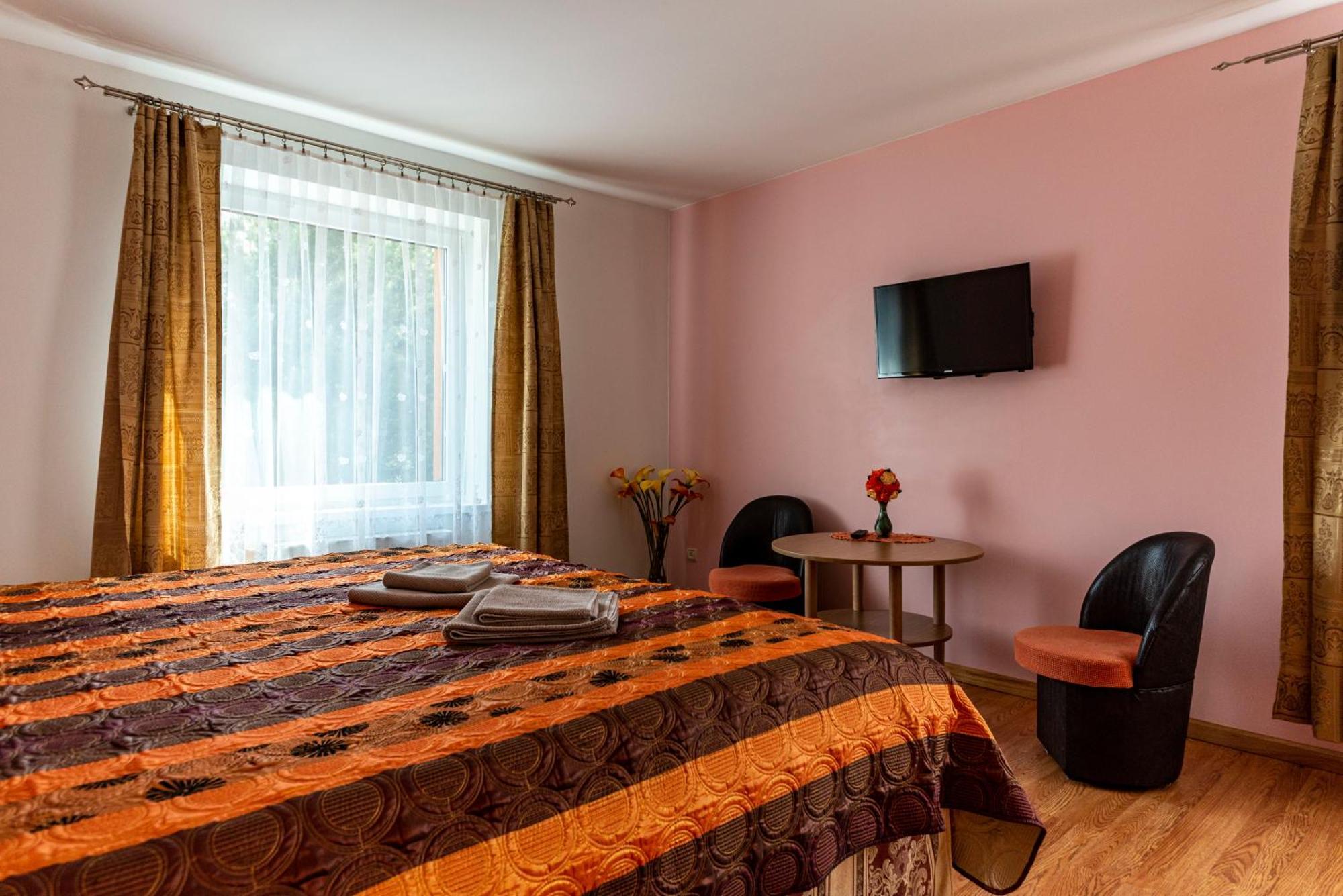 Hotel Smiltele Palanga Esterno foto